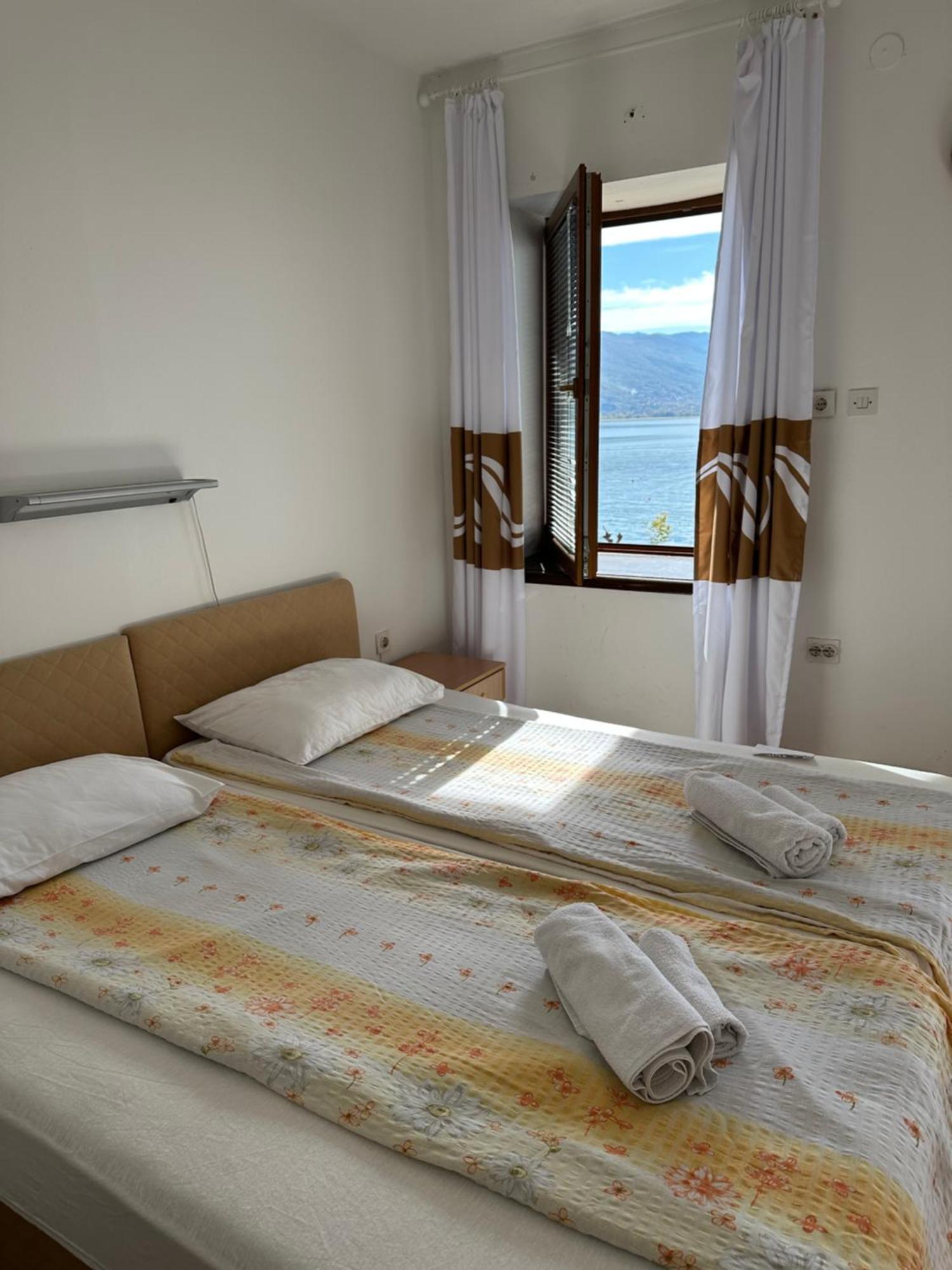Savin Apartment Ohrid Esterno foto